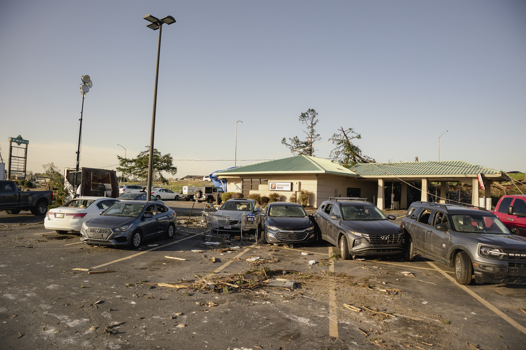 Tornadoes kill at least 11 across US Midwest and South - The Intelligencer
